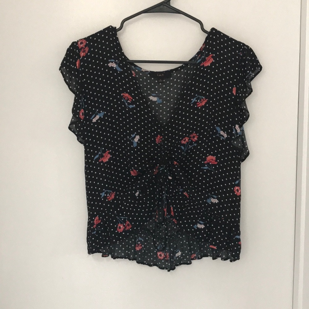 Cinch front top